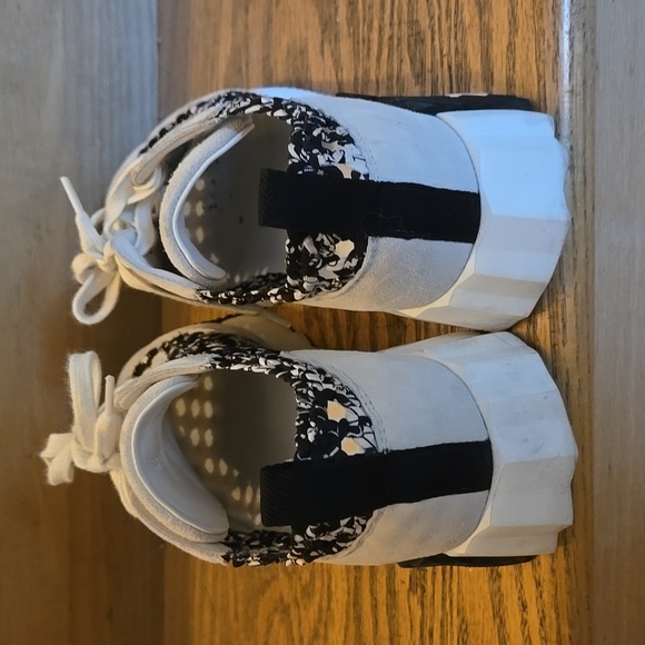 Hermes Bouncing Women's Black and White Patterned Sneakers, 7, GUC, Luxury, Auth - Picture 5 of 6